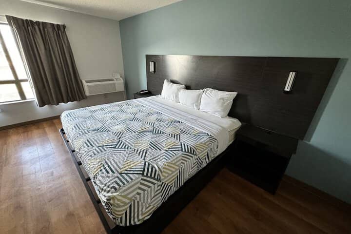 Room 12 of 44